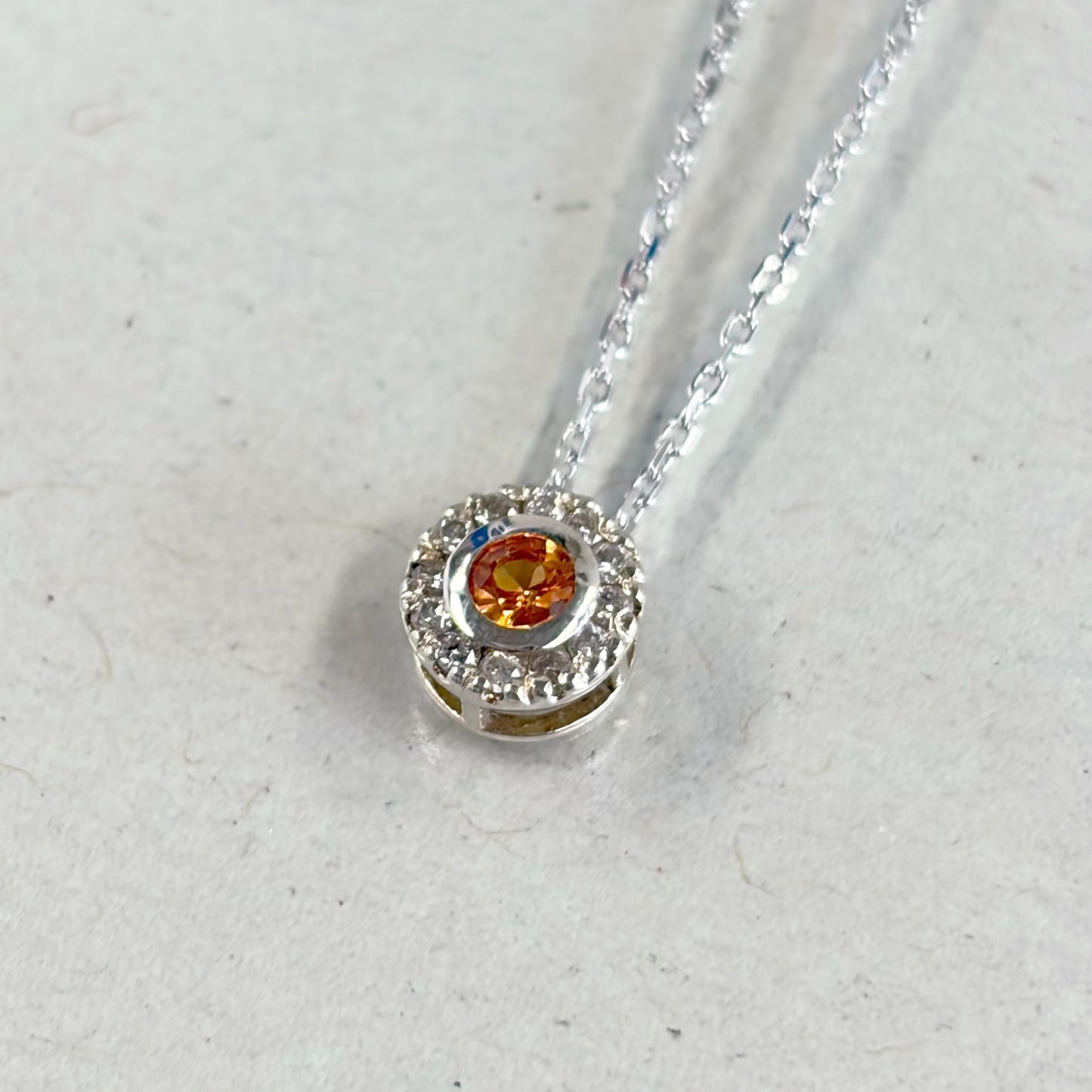 SV900(Pt) チェーンSV925 サファイア/ダイヤモンド0.12ct ネックレス