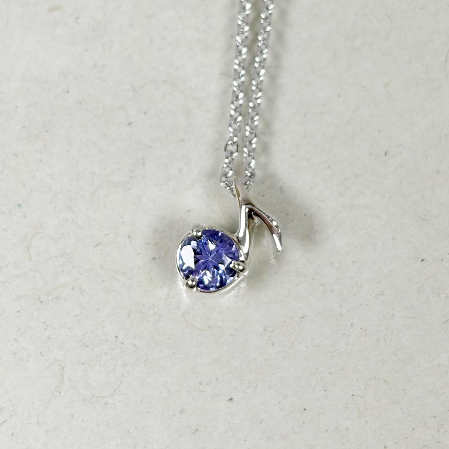 SV900(Pt) チェーンSV925 タンザナイト(音符) ネックレス