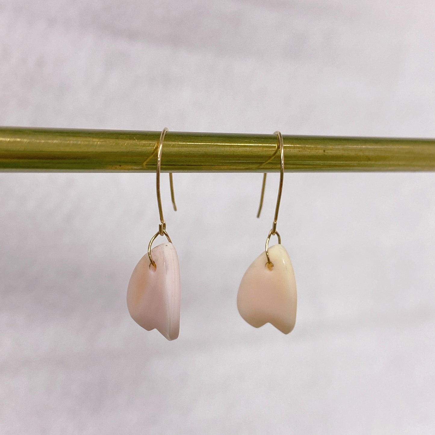 クィーンコンクシェルピアス