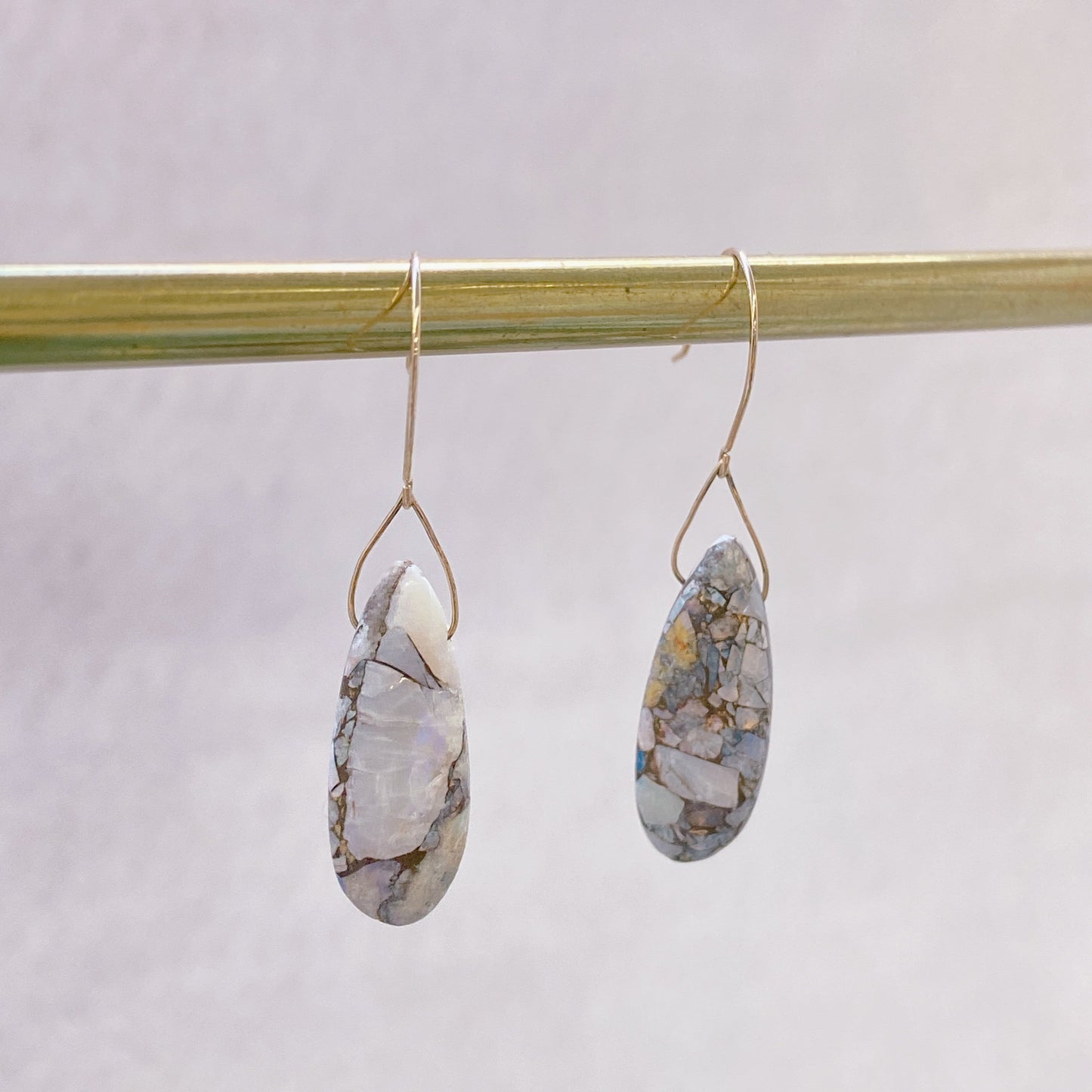 コッパ―・ピンクオパールピアス