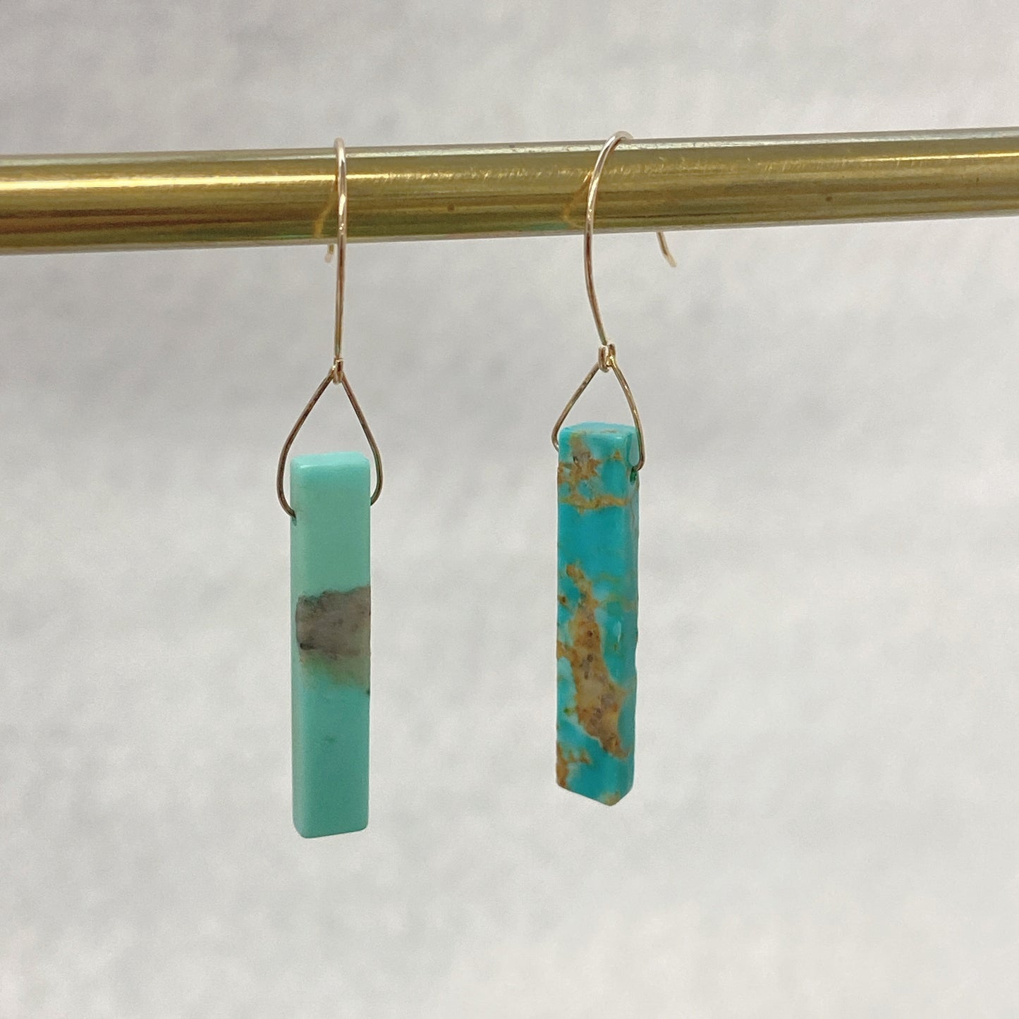ターコイズAA+(キングマン鉱山)ピアス