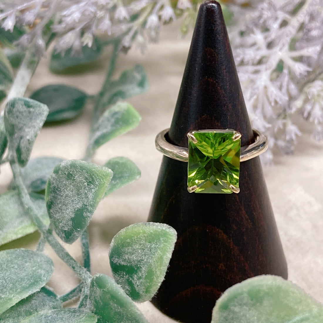 ペリドットとは？