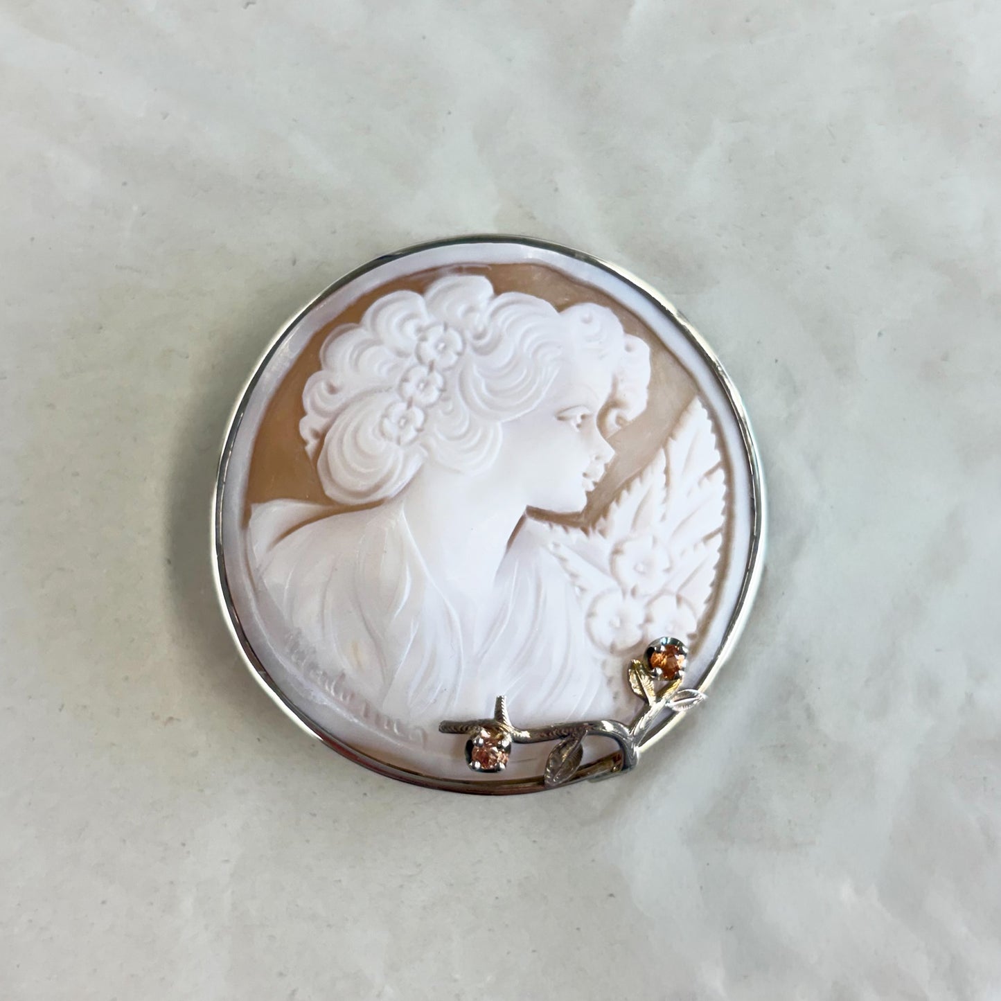 SV900(Pt)   カメオ/サファイア　ブローチ