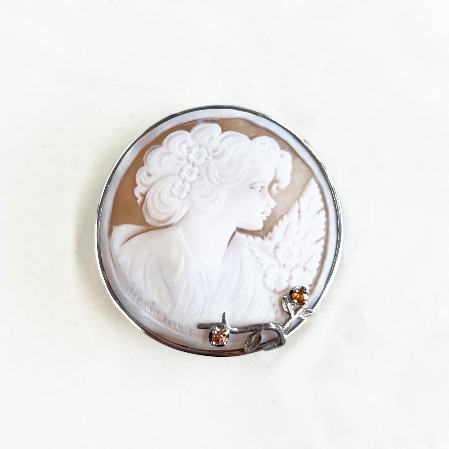 SV900(Pt)   カメオ/サファイア　ブローチ