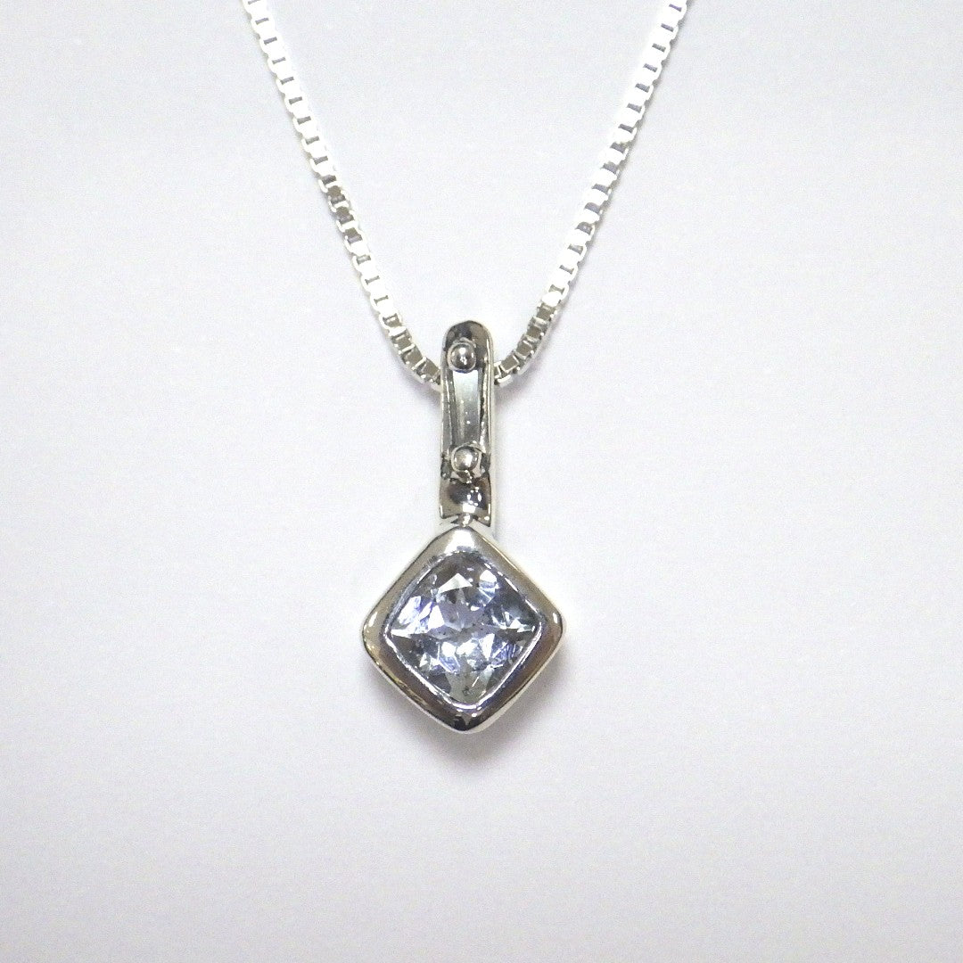 SV900(Pt)　チェーンSV925   アクアマリン/ダイヤモンド0.04ct  ネックレス