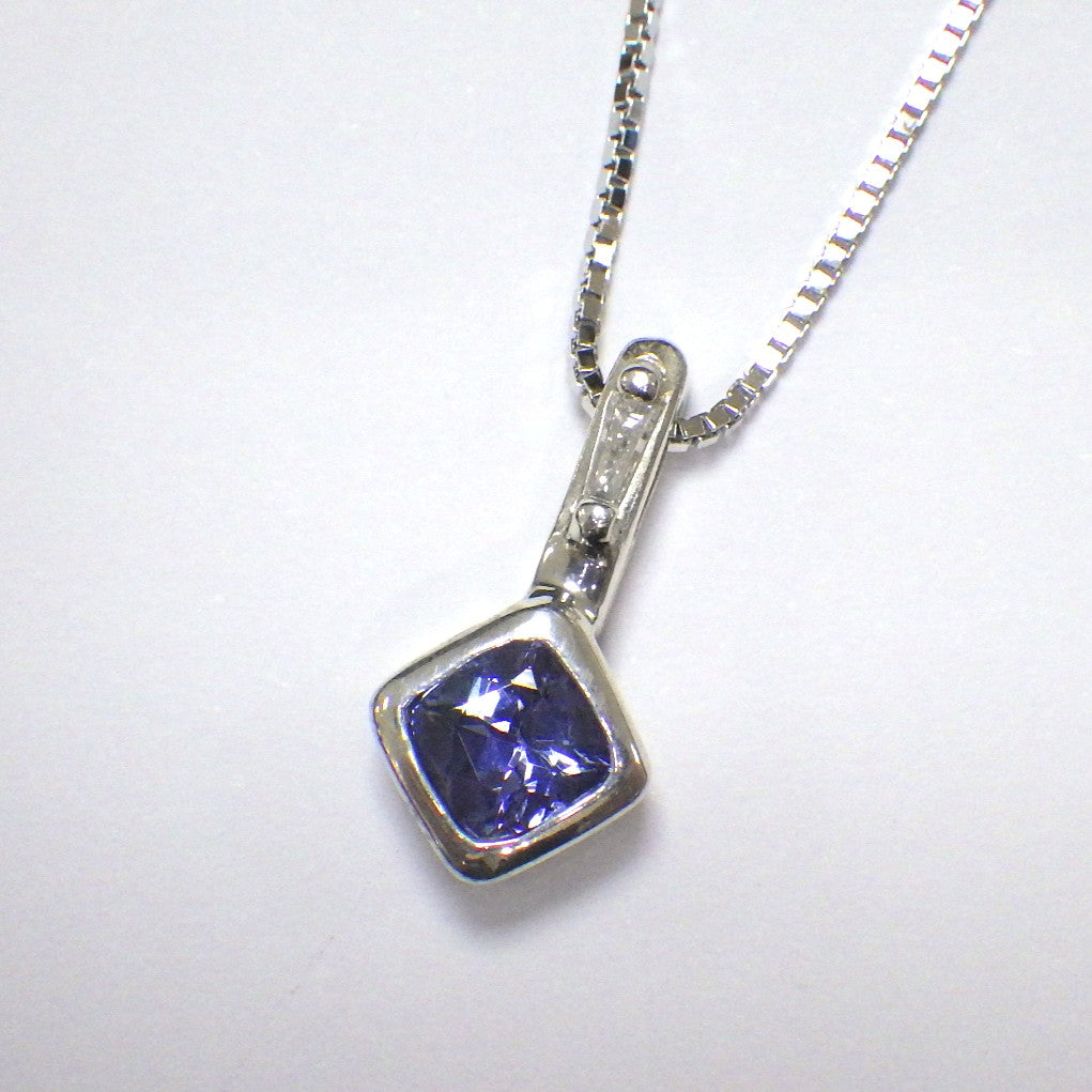 SV900(Pt)　チェーンSV925   タンザナイト/ダイヤモンド0.04ct  ネックレス