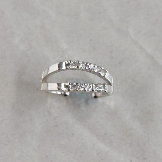 SV900(Pt)   サファイア　イヤーカフ