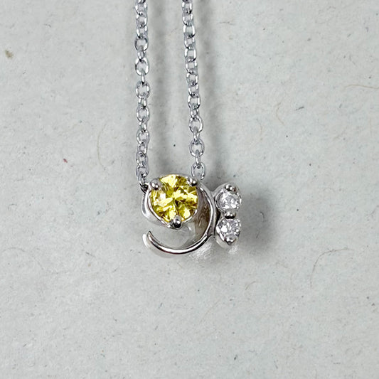 SV900(Pt)　チェーンSV925   サファイア/ダイヤモンド（へ音記号）  ネックレス