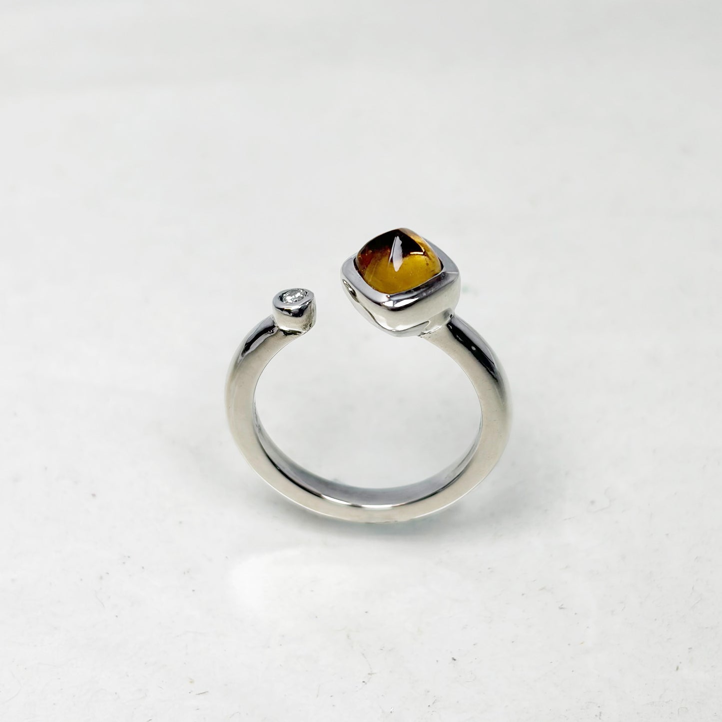 SV900(Pt)　シトリン/ダイヤリング