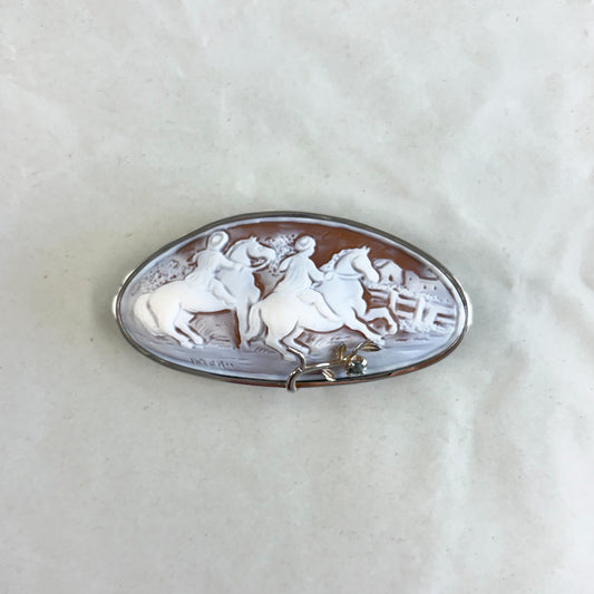 SV900(Pt)   シェルカメオ/サファイア　ブローチ