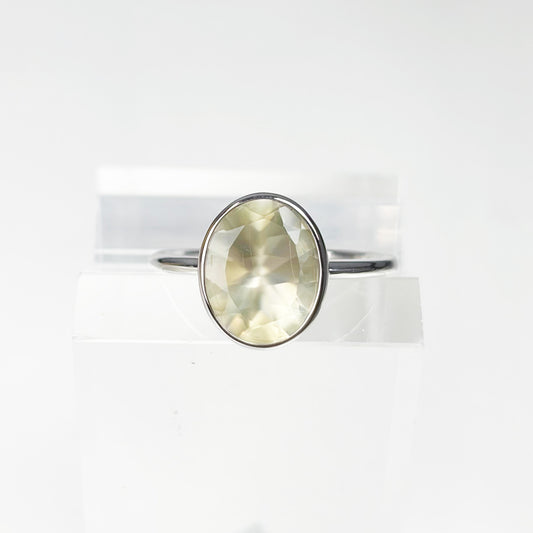 SV900(Pt)　ゴールデンラブラドライトリング