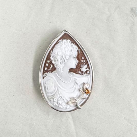 SV900(Pt)   カメオ/サファイア　ブローチ