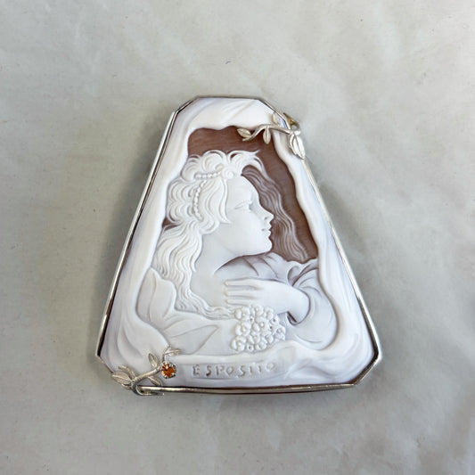 SV900(Pt)   シェルカメオ（Esposito作）　ブローチ