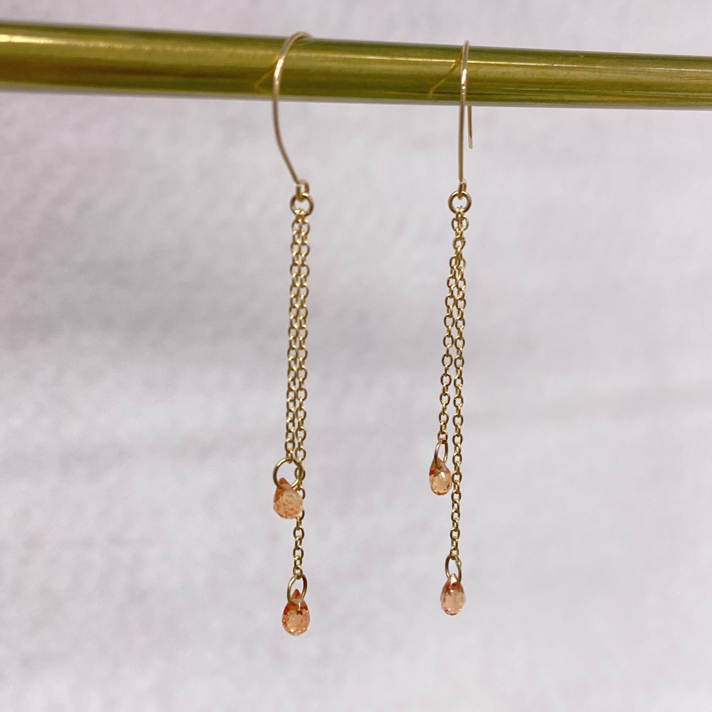 オレンジサファイアピアス