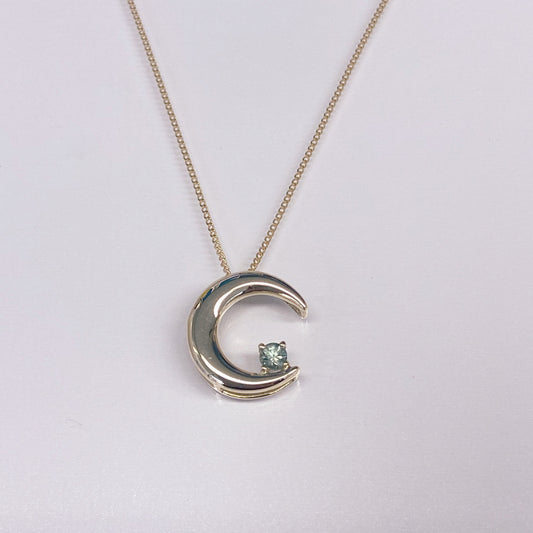 サファイアネックレス