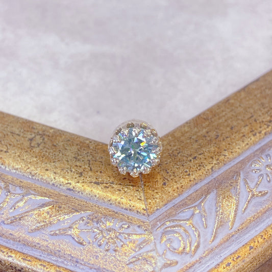 モアッサナイト(ブルーグリーン）ピアス