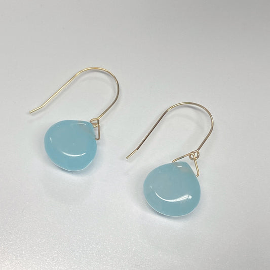 ライトブルークォーツァイトピアス