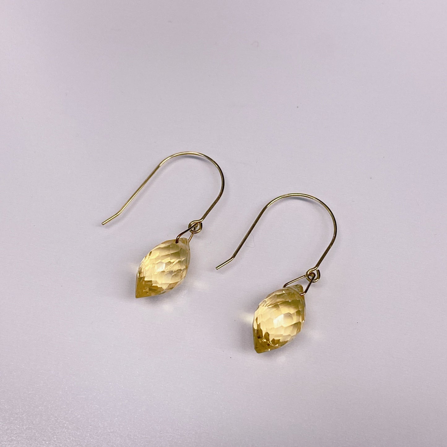 シトリンピアス